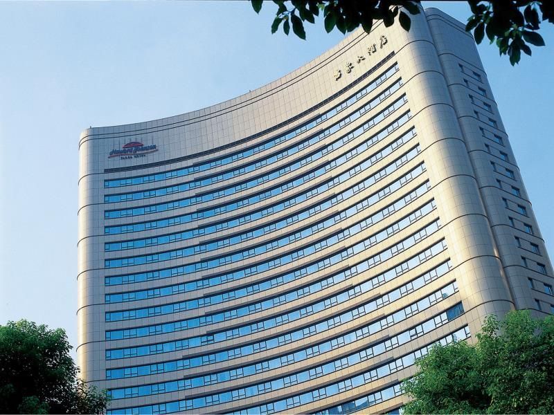 Holiday Inn Shanghai Nanjing Road, an IHG Hotel фото 10