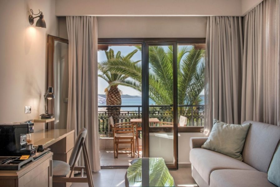 Hotel Pyrgos Boutique & Suites фото 13