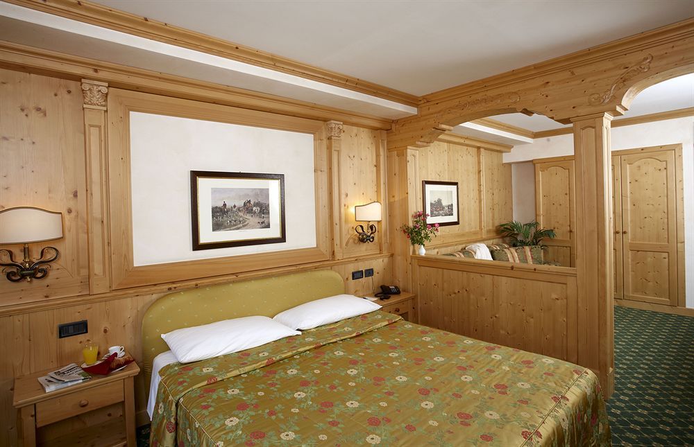 Hotel  Cristallo фото 23