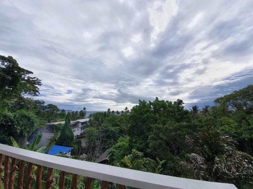 Гостиница «Cocoloco Boracay Beach Resort» фото 47