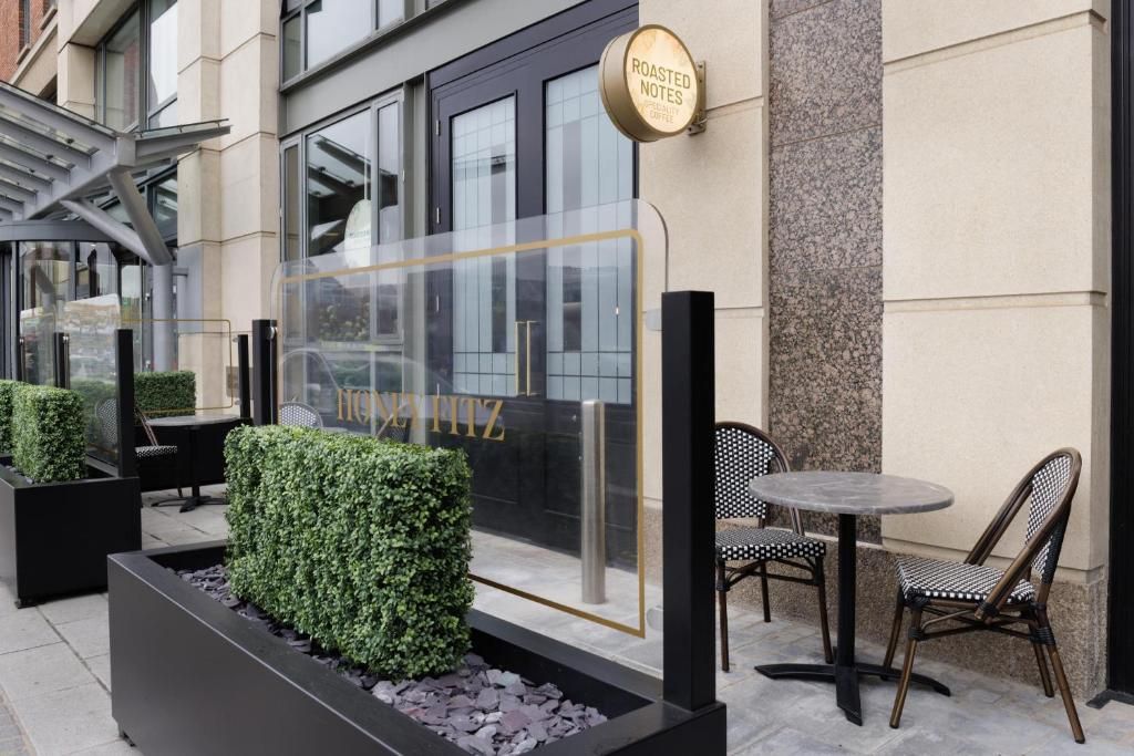 Hilton Garden Inn Dublin Custom House фото 2