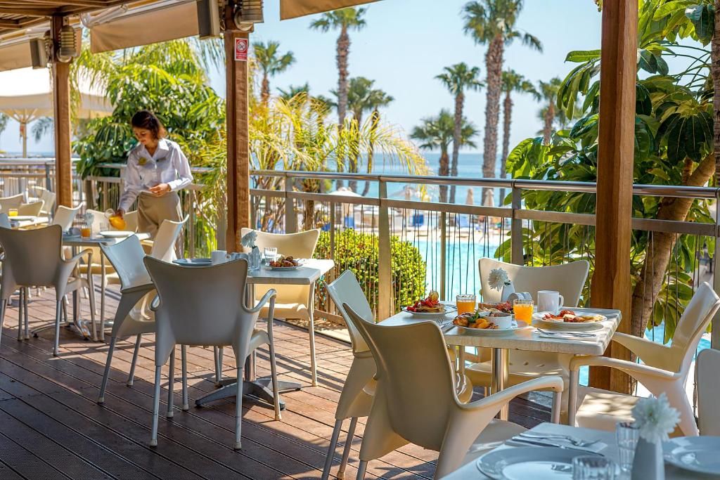 Louis Althea Beach Hotel фото 28