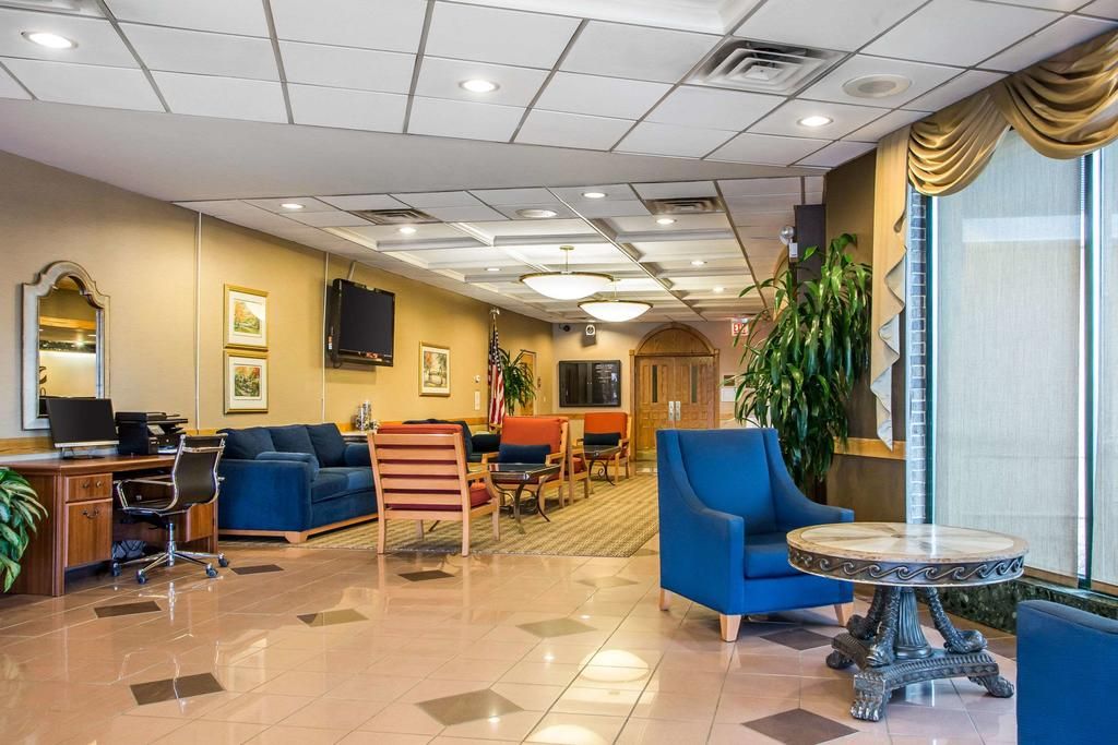 Quality Inn Midway Airport фото 21