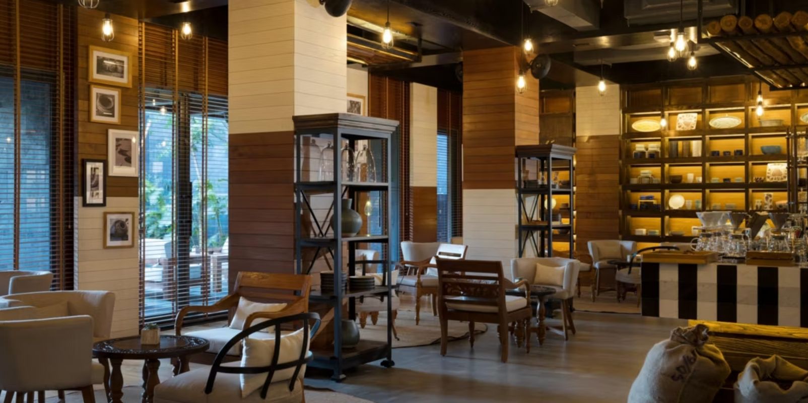Hotel Indigo Bali Seminyak Beach фото 12