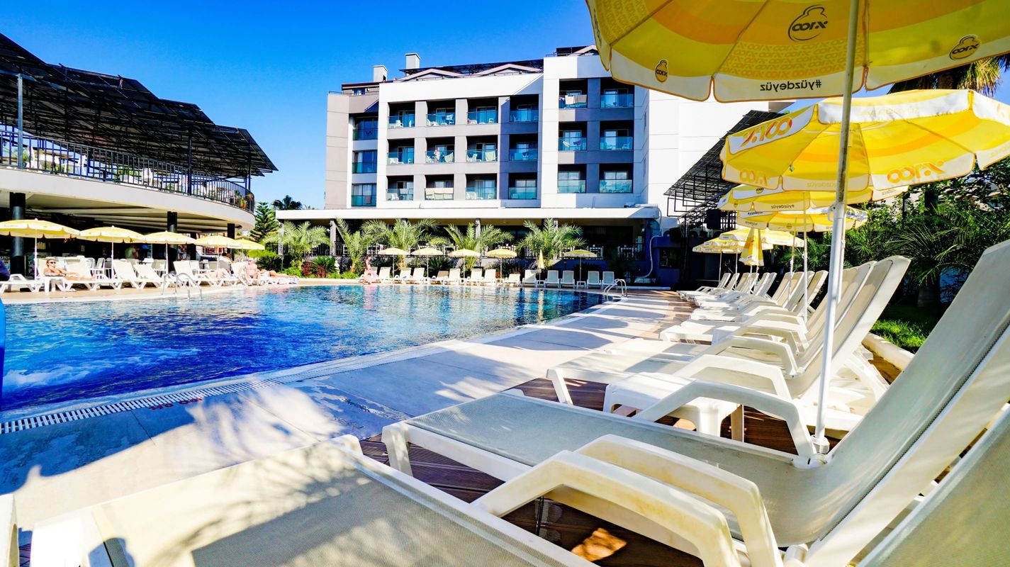 Отель Istanbul Beach фото 0