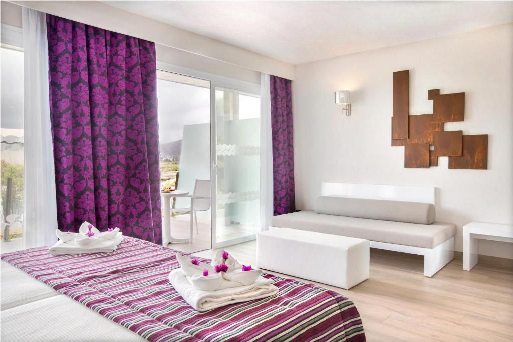 Aparthotel Playa de Muro Suites фото 13