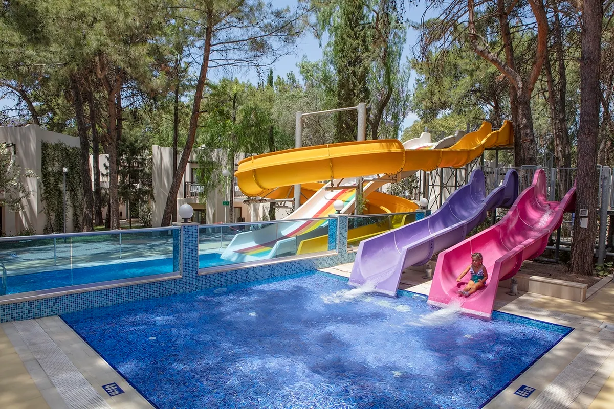 DoubleTree by Hilton Bodrum Isil Club Resort фото 23