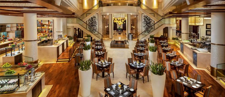 Фото отеля Beach Rotana Residences