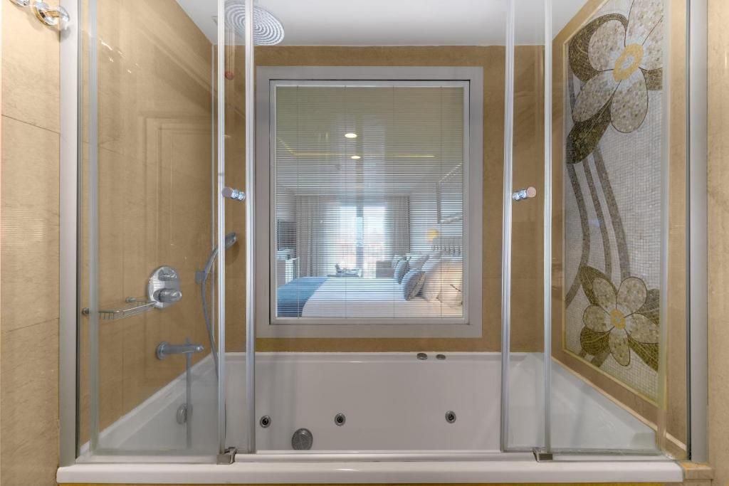 CVK Taksim Hotel Istanbul фото 30
