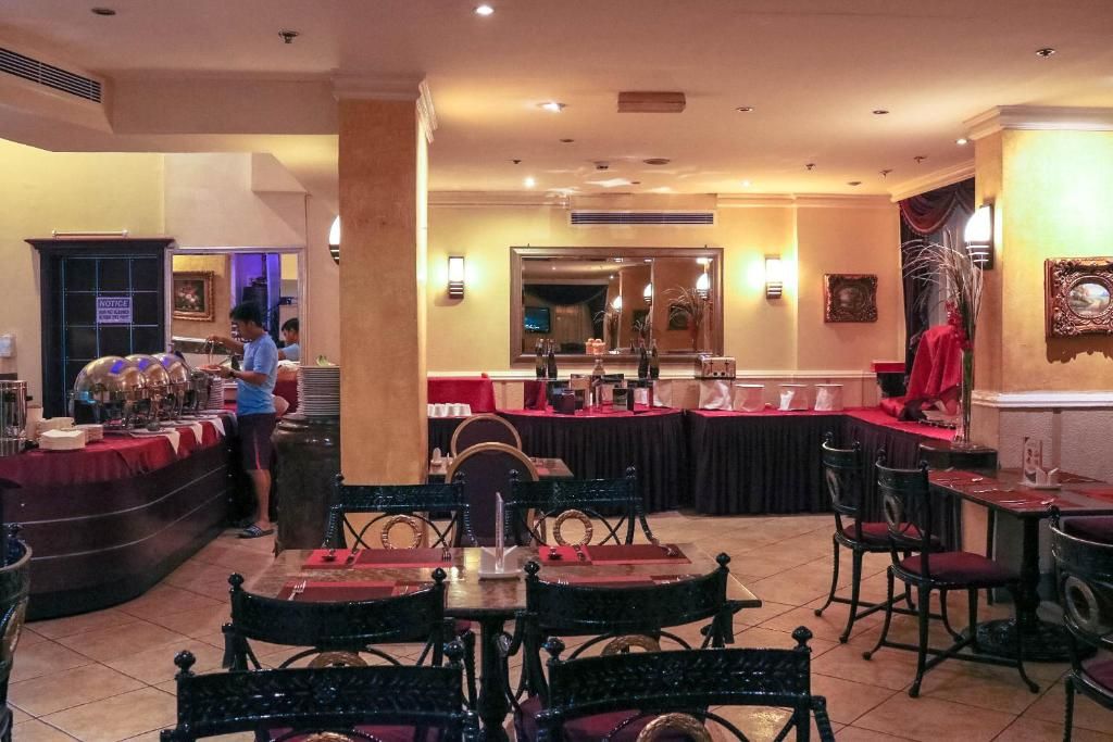 Al Maha Regency Hotel Suites фото 19