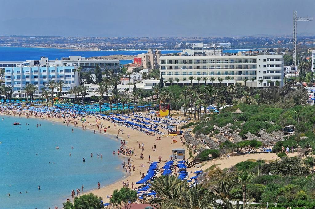 Nelia Beach Hotel фото 0