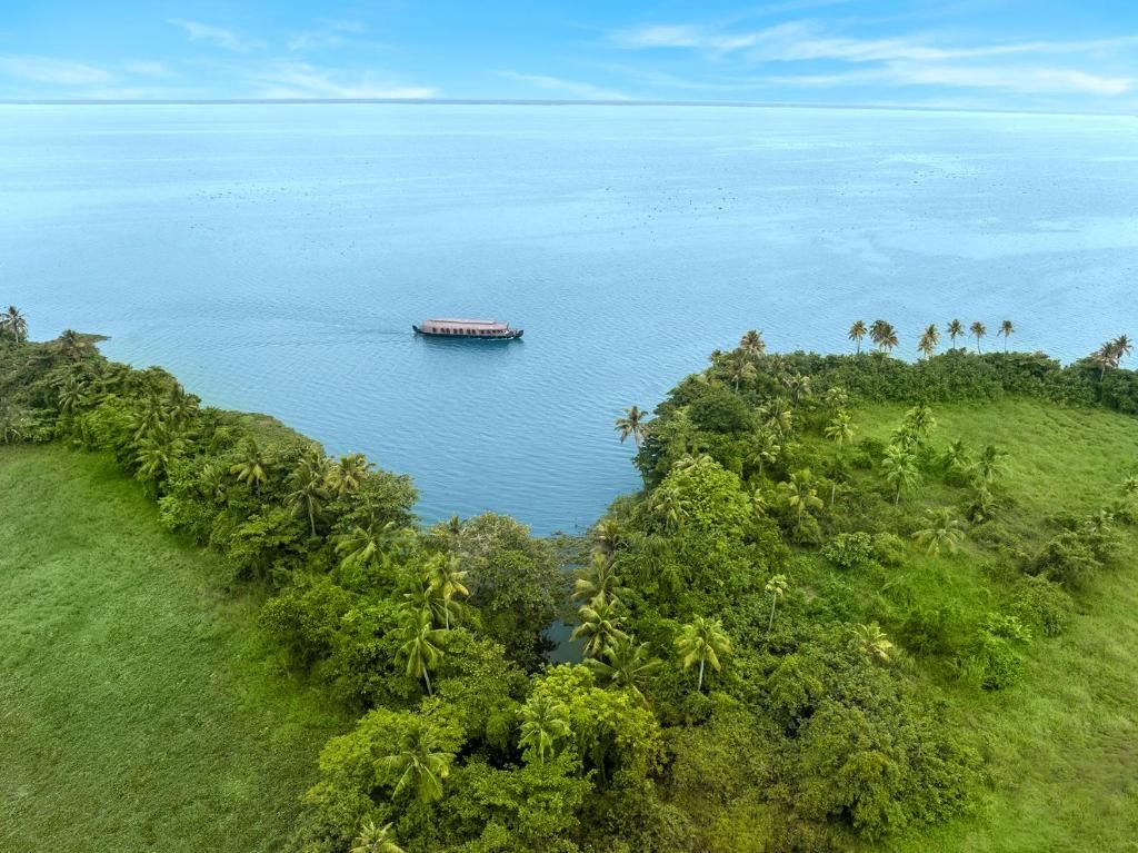 Kumarakom Lake Resort фото 35