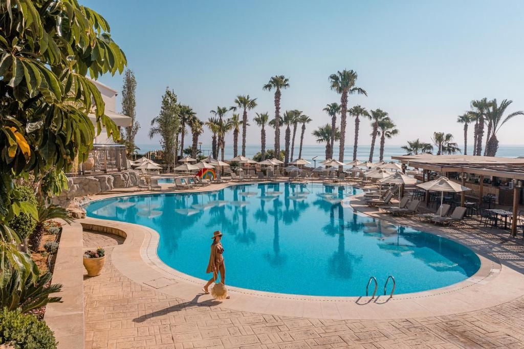 Louis Althea Beach Hotel фото 44
