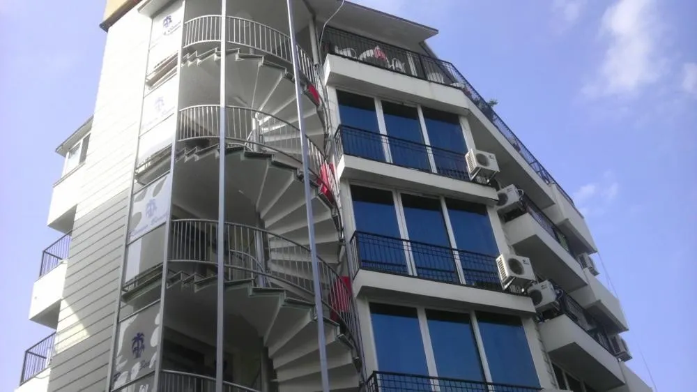 Romeo Beach Hotel фото 0