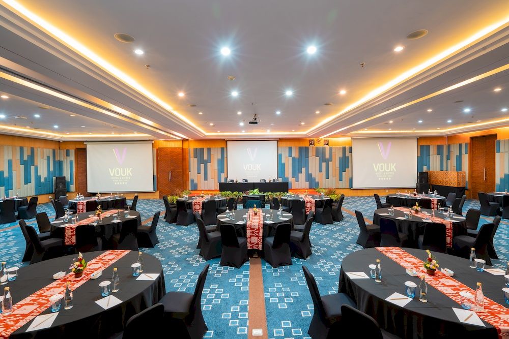 Vouk Hotel & Suites фото 84