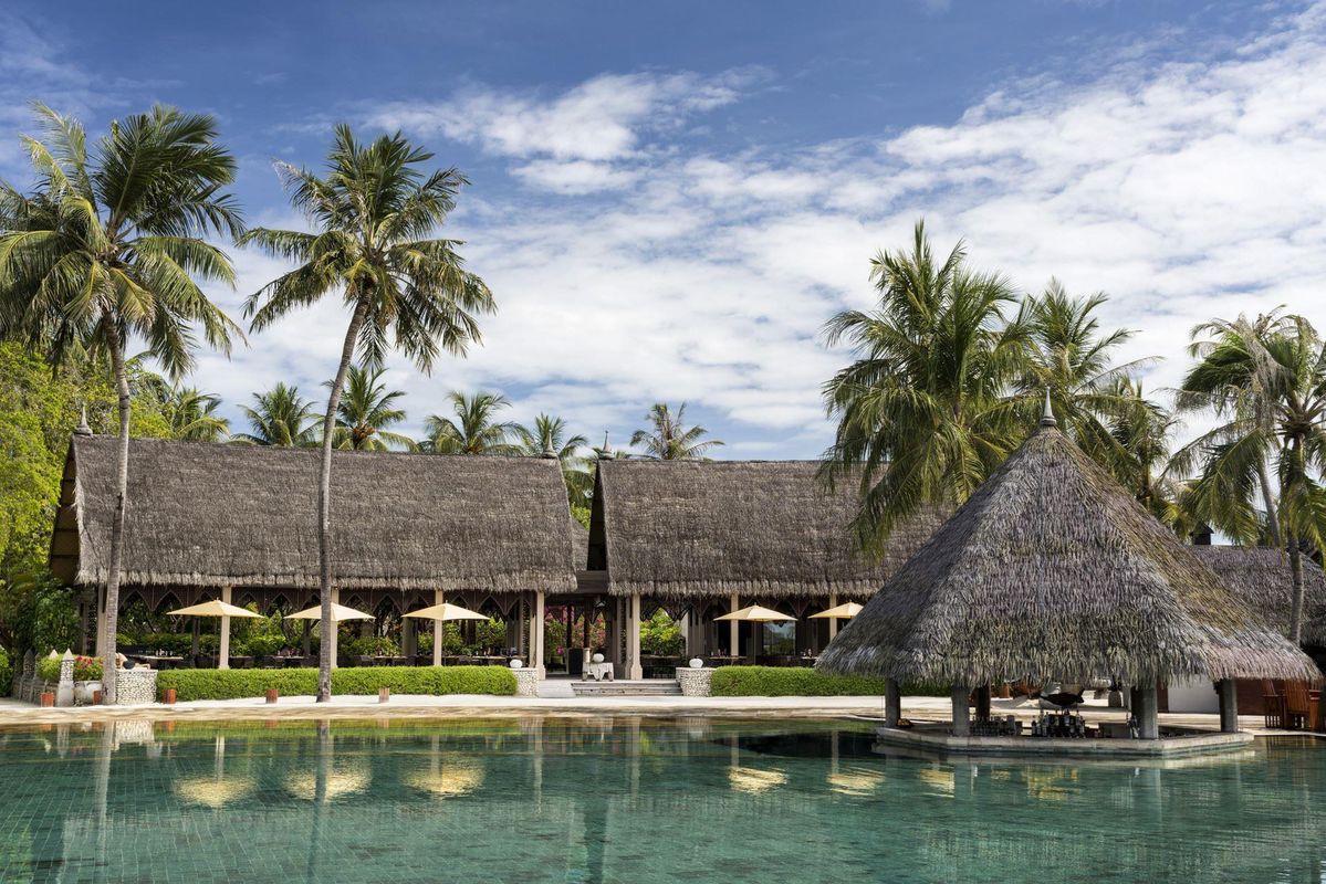 Four Seasons Resort Maldives at Kuda Huraa фото 11