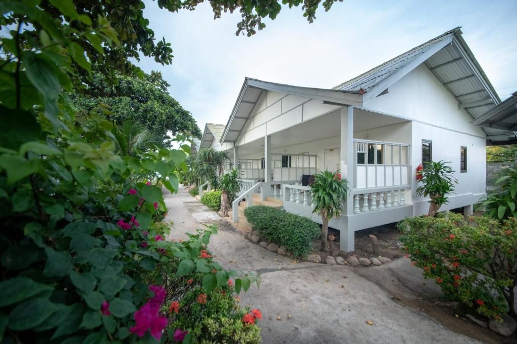 Bay Beach Resort фото 0