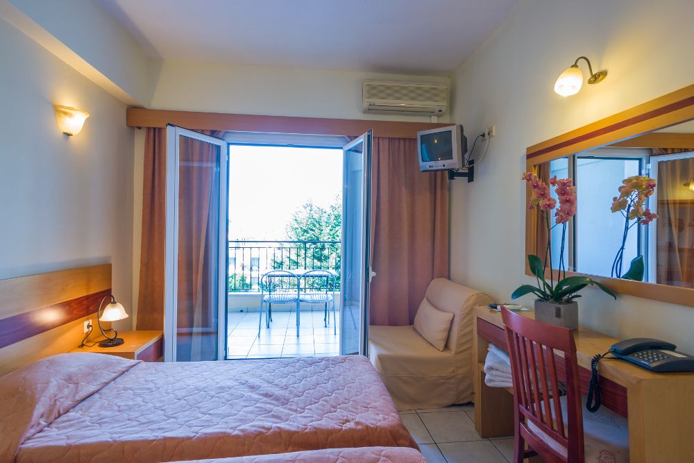 CNic Hellinis Hotel фото 8