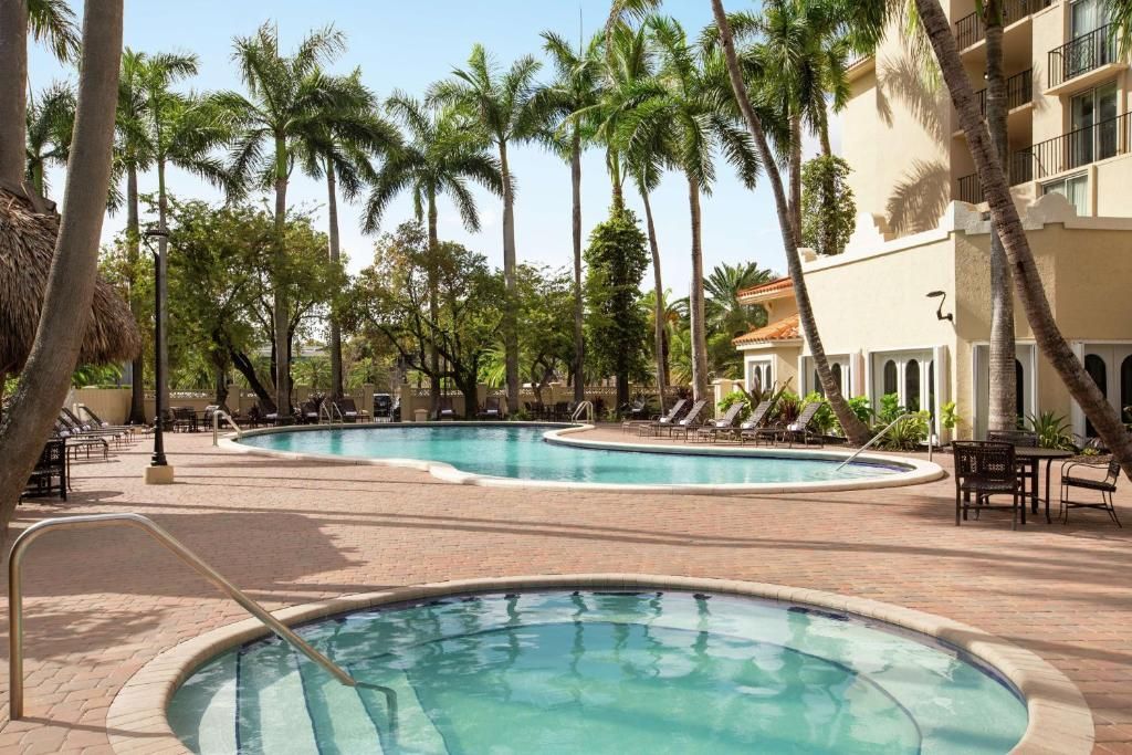 Embassy Suites by Hilton Miami International Airport фото 53