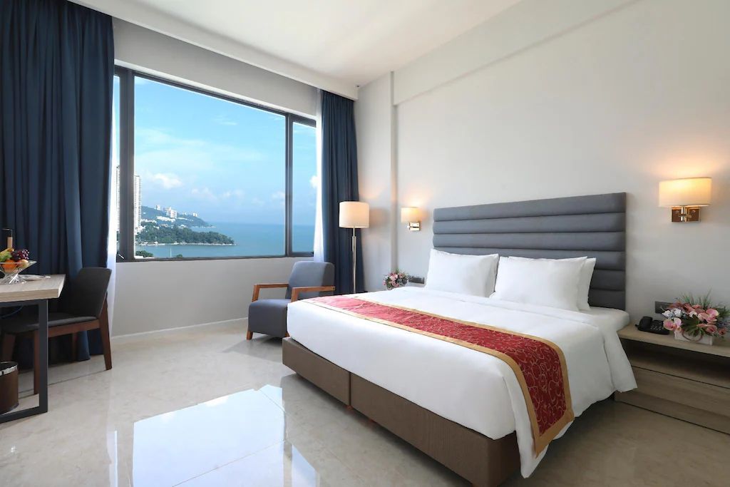 Hompton by the Beach Penang фото 1