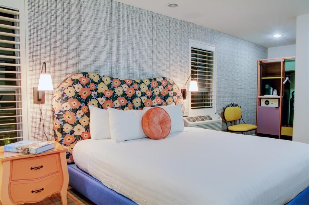 Best Western PLUS Hollywood Hills Hotel фото 35