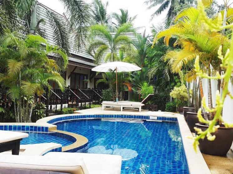 Airport Beach Hotel Phuket фото 9