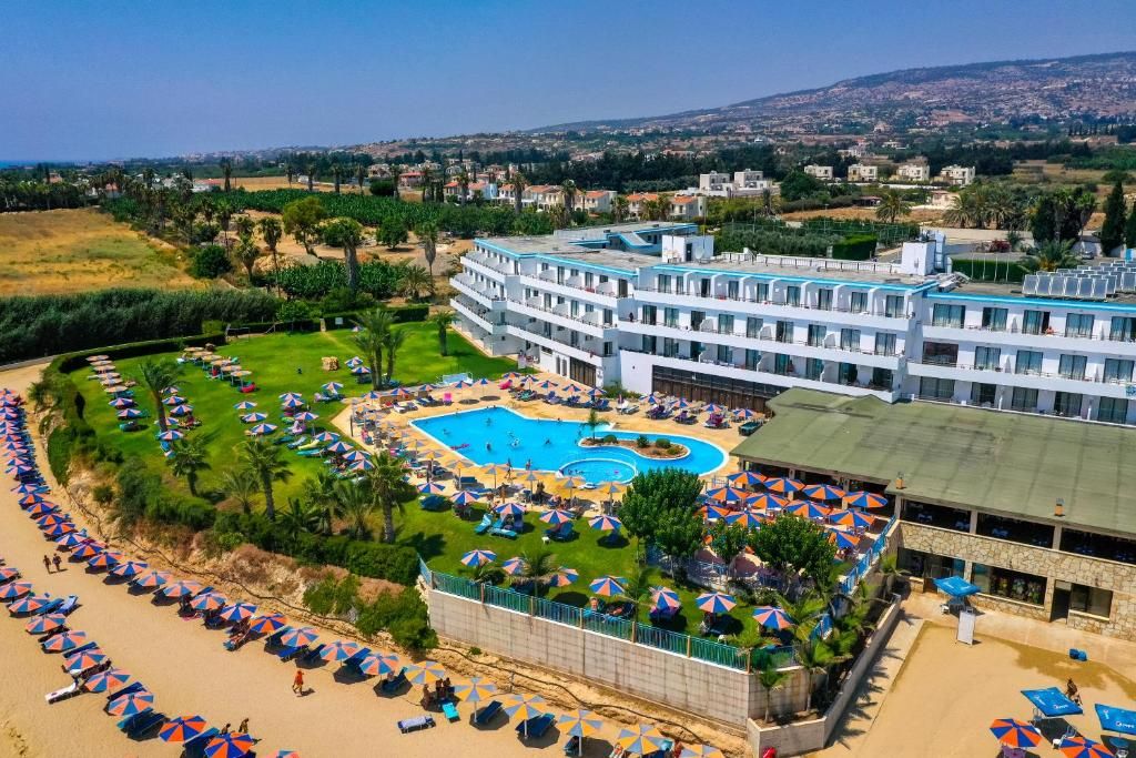 Corallia Beach Hotel фото 0