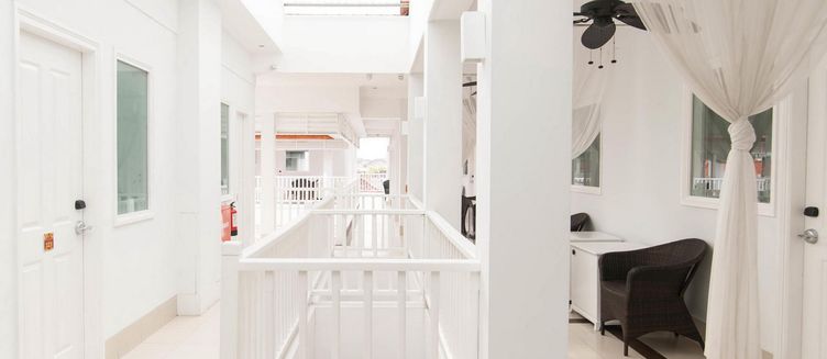 Фото отеля Samsara Inn
