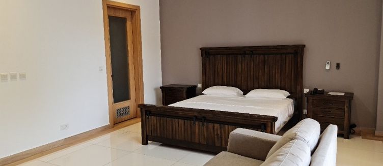 Фото отеля Royale Suites by Arc Royal Luxury Apts