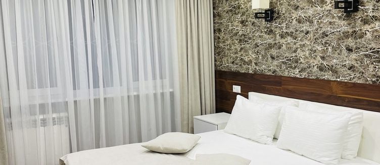 Фото отеля Апартаменты на Роз 61