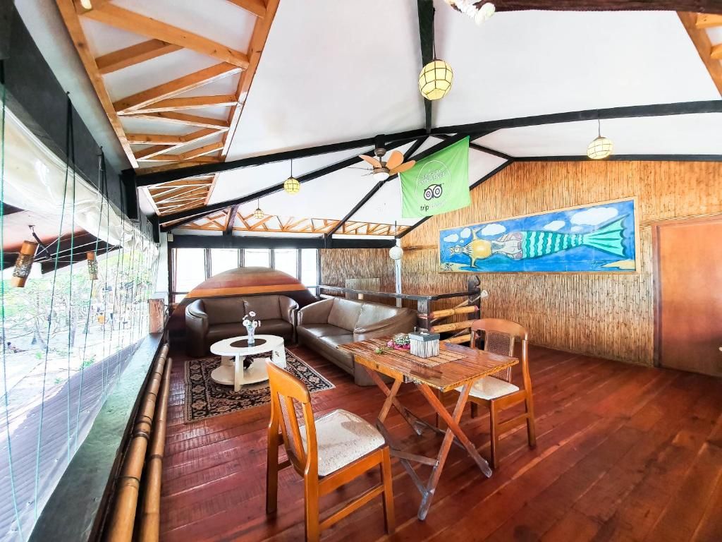 Гостиница «Cocoloco Boracay Beach Resort» фото 30