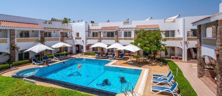 Фото отеля Camel Dive Club & Hotel - Boutique Hotel