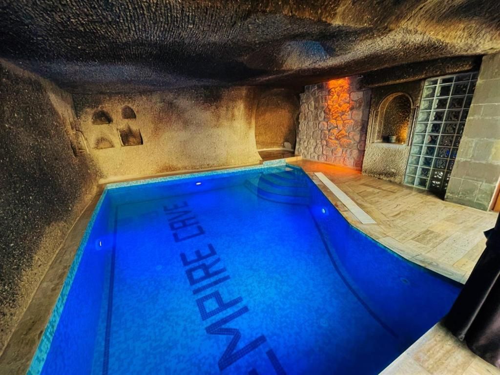 Empire Cave фото 17