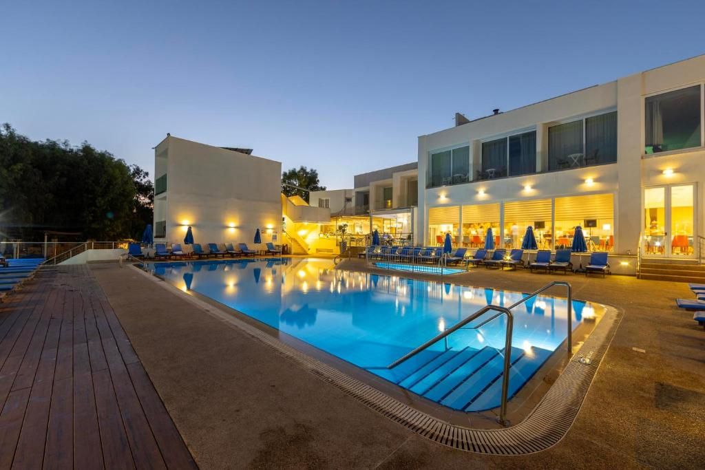 Park Beach Hotel фото 44