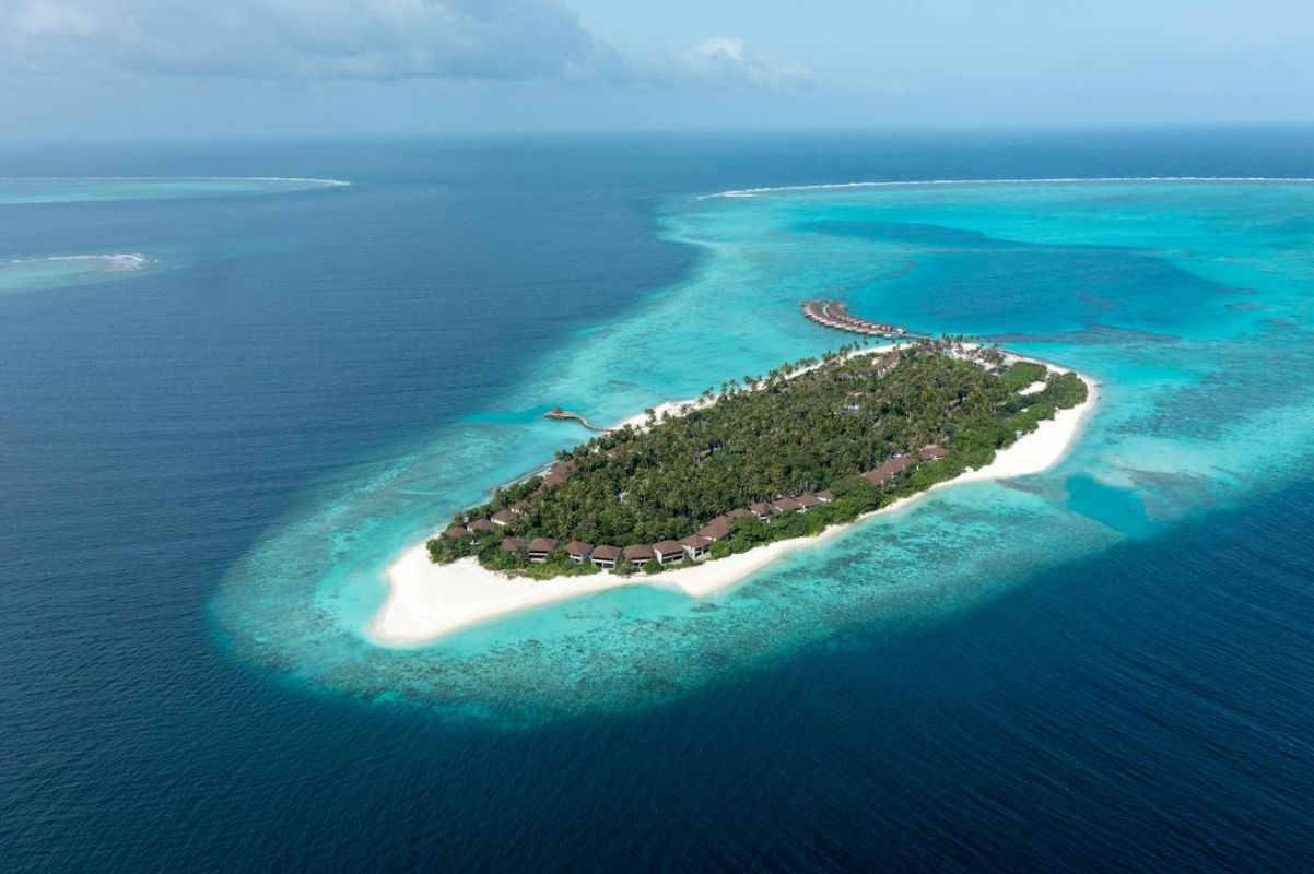 Avani+ Fares Maldives Resort фото 30