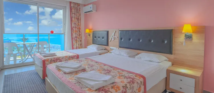 Фото отеля Ananas Hotel