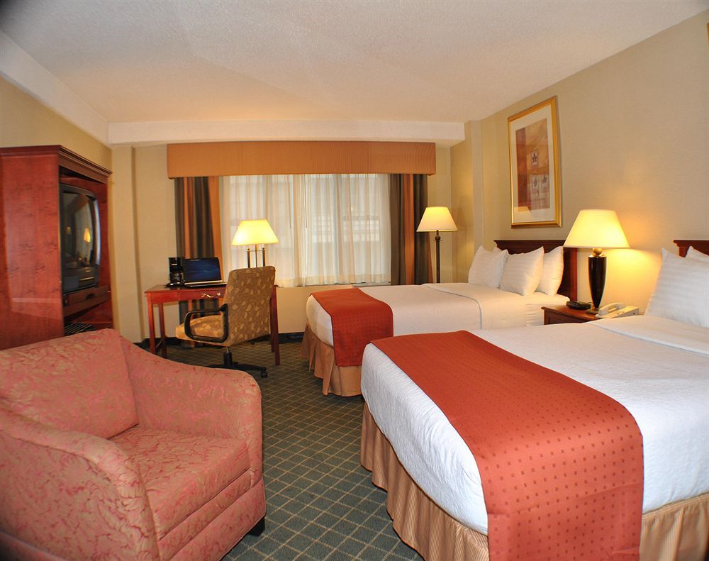 Holiday Inn Midtown - 57 Street фото 37