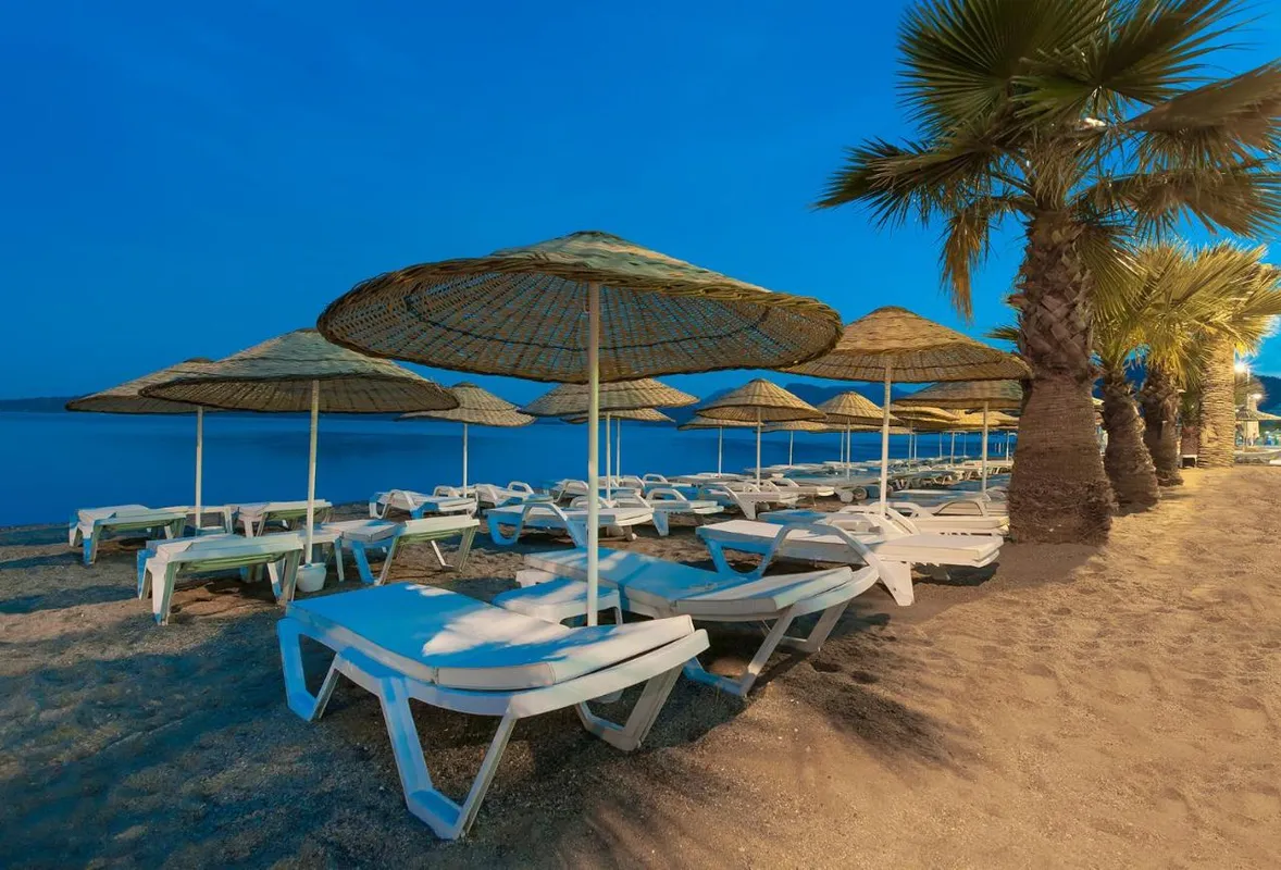 The Beachfront Hotel (Adults Only) фото 7
