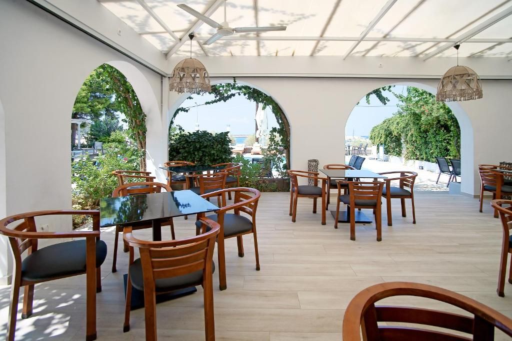 Kyparissia Beach Hotel фото 4