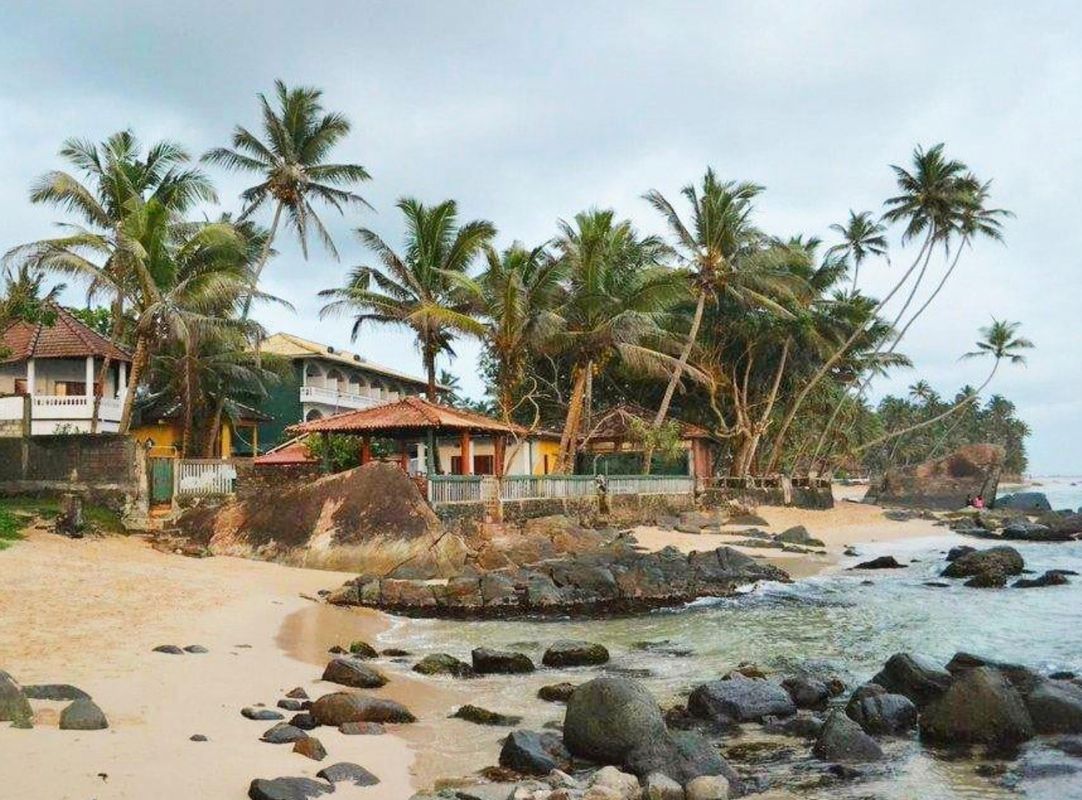 Shanthi Beach Resort 2*, Унаватуна, Шри-Ланка – отзывы и цены на туры в отель. Бронирование отеля онлайн Onlinetours.ru