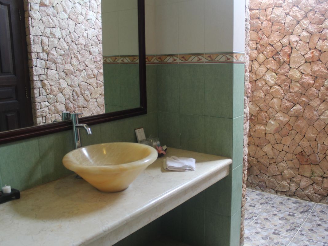 Puri Saron Hotel Senggigi фото 7