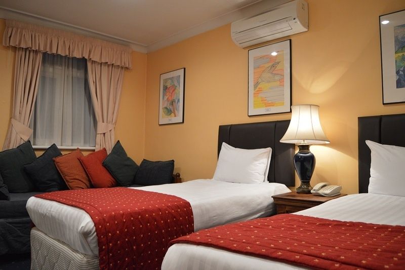 Holiday Villa Hotel & Suites London фото 4