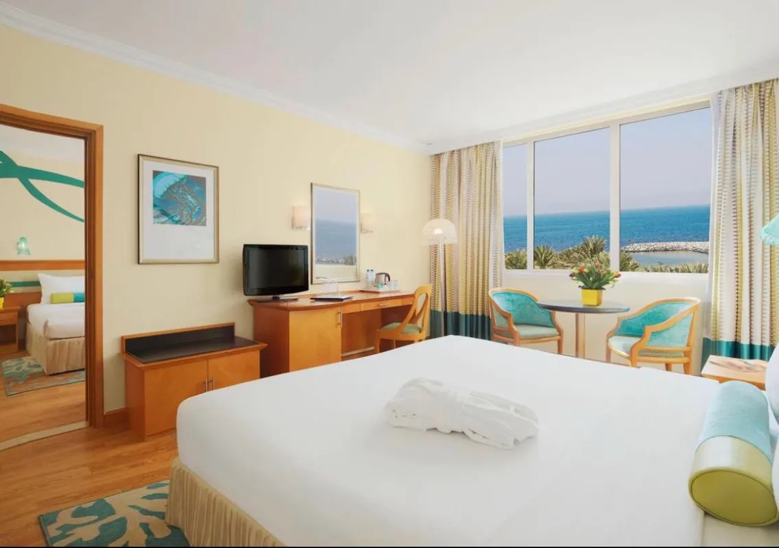 Coral Beach Resort Sharjah фото 4