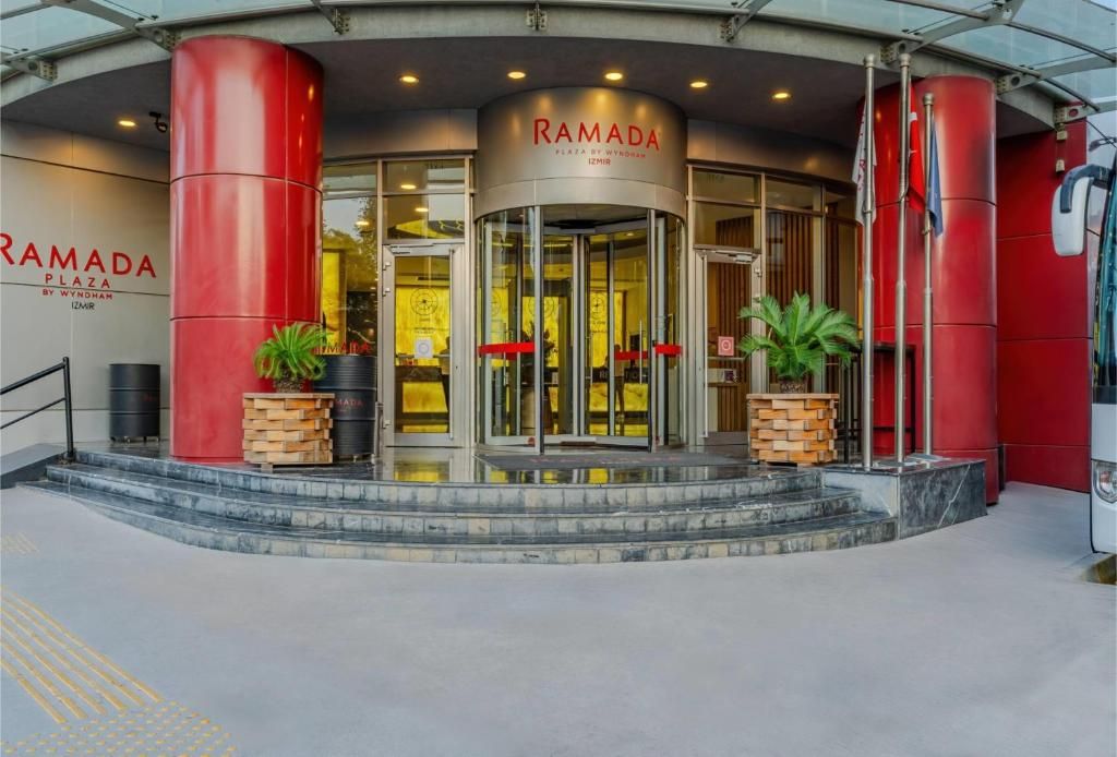 Ramada Plaza Izmir фото 3