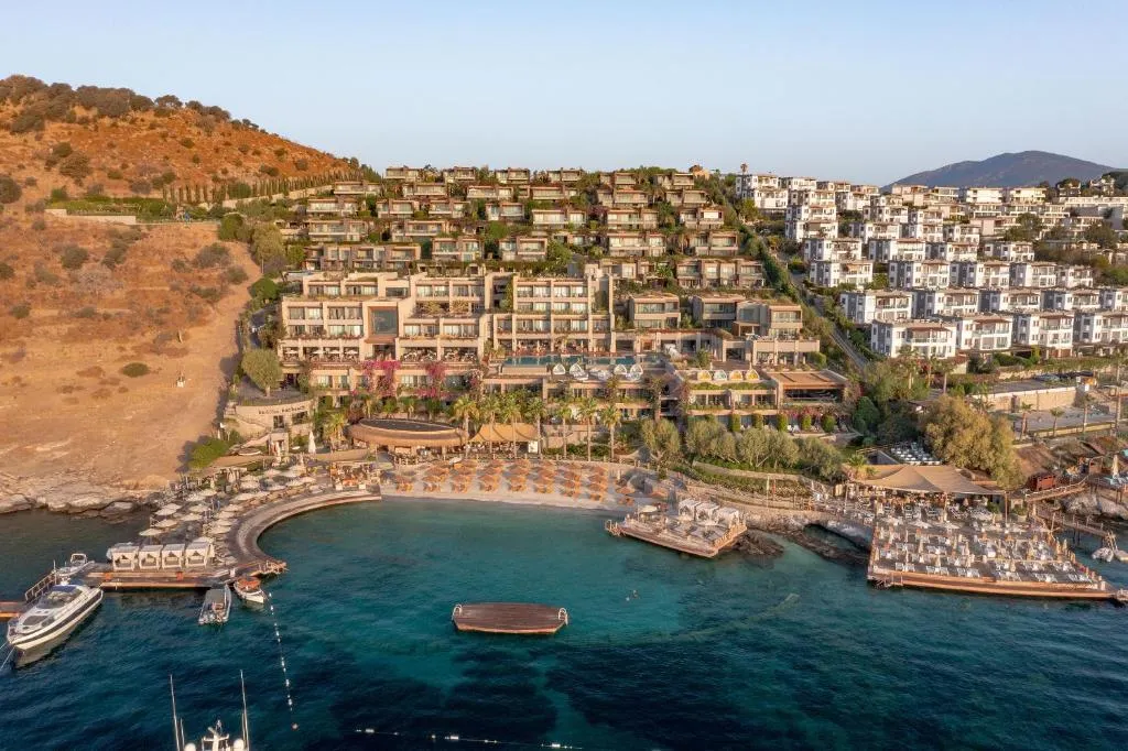 Caresse a Luxury Collection Resort & Spa фото 0