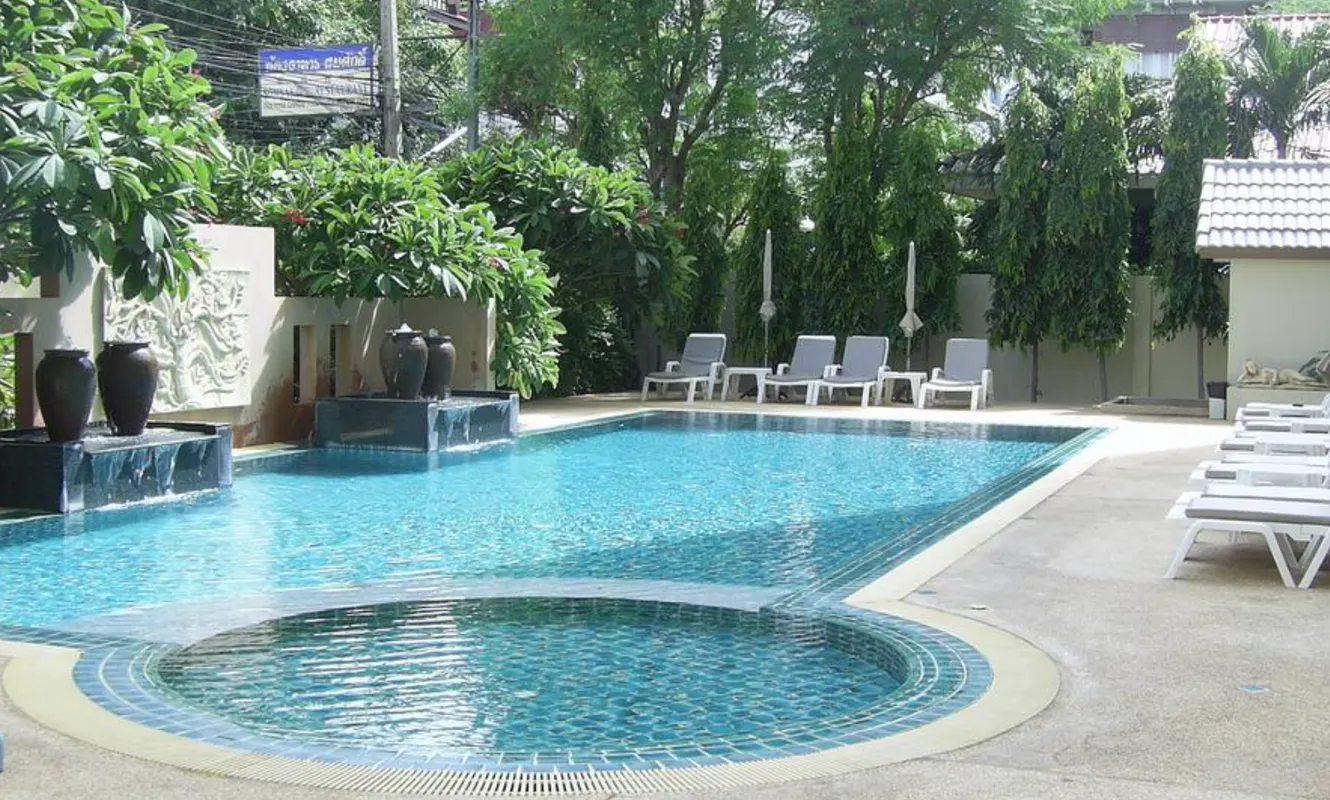 Crown Pattaya Beach Hotel фото 10