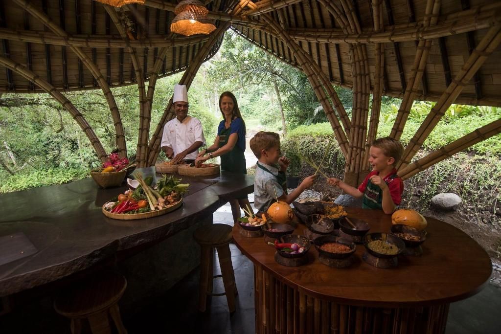 Four Seasons Resort Bali at Sayan фото 71