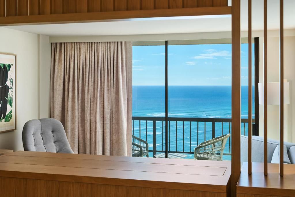 Hyatt Regency Waikiki Beach Resort and Spa фото 20