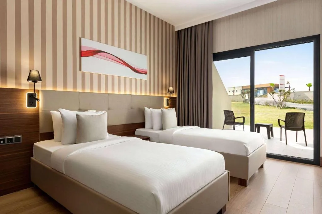 Ramada by Wyndham Cesme фото 2