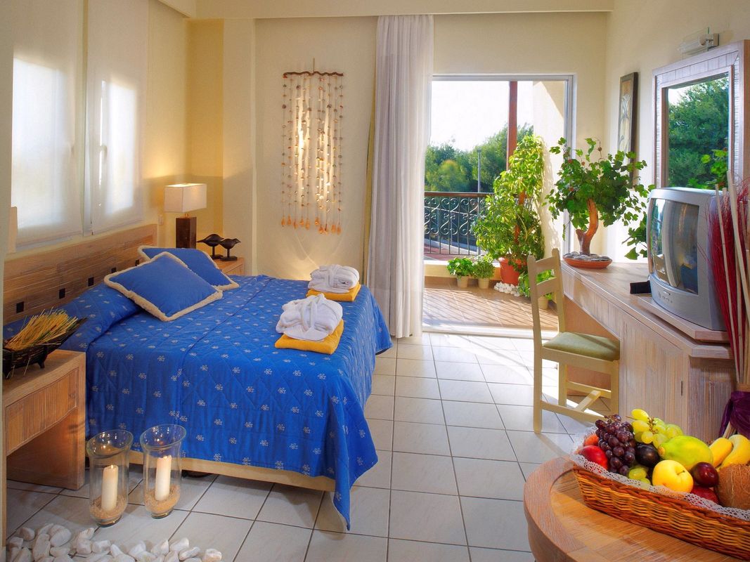 Portes Beach Hotel фото 9